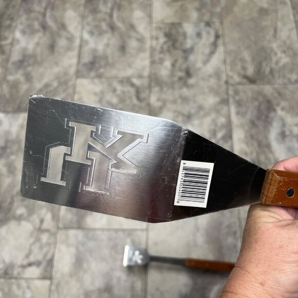University Of Kentucky NEW BBQ Grilling Spatula & Tong Set Wood & Metal - Picture 5 of 10